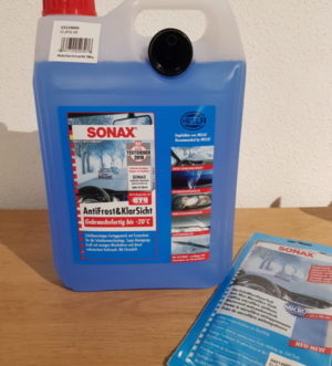 SONAX AntiFrost&KlarSicht Gebrauchsfertig bis -20° C, 5 Liter -mit gratis Sonax KlarSicht Tuch-